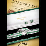 PATEK PHILIPPE. AN EXCEPTIONAL AND EXTREMELY RARE PLATINUM, DIAMOND AND EMERALD-SET BRACELET WATCH - Foto 1