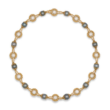 COLOURED CULTURED PEARL AND DIAMOND NECKLACE - Foto 1