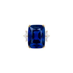 RARE CARTIER SAPPHIRE AND DIAMOND RING