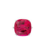 Spinell. SPINEL RING