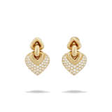 BULGARI DIAMOND AND GOLD 'DOPPIO CUORE' EARRINGS - фото 1
