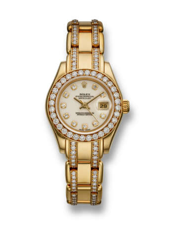 ROLEX, YELLOW GOLD AND DIAMOND-SET 'DATEJUST PEARLMASTER', REF. 69298 - Foto 1