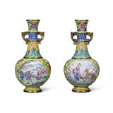 A PAIR OF SMALL PAINTED ENAMEL YELLOW-GROUND BOTTLE VASES - фото 1