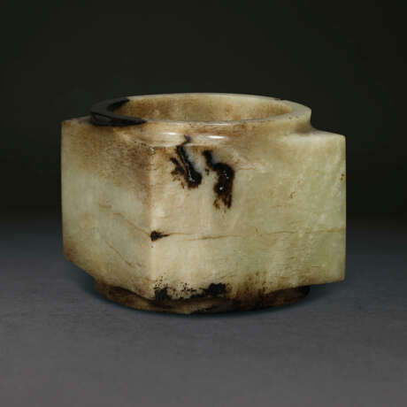 AN ARCHAISTIC CELADON AND RUSSET JADE CONG - photo 1