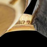 PATEK PHILIPPE. AN 18K GOLD WRISTWATCH - photo 5