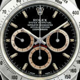 ROLEX. A STAINLESS STEEL AUTOMATIC CHRONOGRAPH WRISTWATCH WITH BRACELET - photo 3