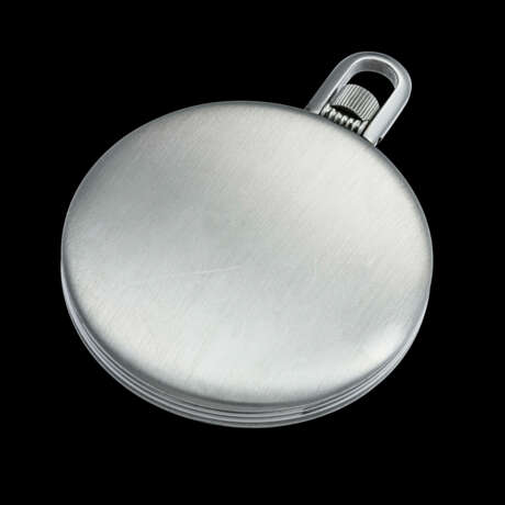PATEK PHILIPPE. A VERY RARE STAINLESS STEEL POCKET WATCH RETAILED BY EBERHARD-MILAN - Foto 2