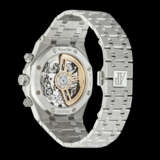 AUDEMARS PIGUET. A FROSTED 18K WHITE GOLD AUTOMATIC FLYBACK CHRONOGRAPH WRISTWATCH WITH DATE AND BRACELET - photo 2