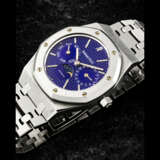 AUDEMARS PIGUET. A STAINLESS STEEL AUTOMATIC WRISTWATCH WITH DAY, DATE, MOON PHASES AND BRACELET - photo 1