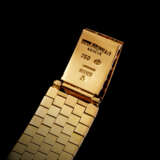 PATEK PHILIPPE. A VERY RARE 18K PINK GOLD AUTOMATIC SQUARE WRISTWATCH WITH PINK DIAL, BLACK INDEXES AND BRACELET - фото 7