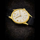 PATEK PHILIPPE. AN EXTREMELY RARE 18K GOLD WRISTWATCH - Foto 1