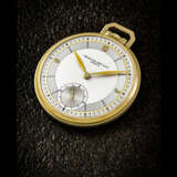 PATEK PHILIPPE. A RARE 18K GOLD POCKET WATCH WITH THREE TONE DIAL - фото 1