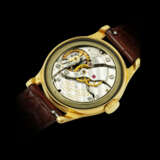 PATEK PHILIPPE. A RARE 18K GOLD WRISTWATCH WITH SWEEP CENTRE SECONDS AND RADIUM INDEXES - фото 3