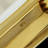 PATEK PHILIPPE. A RARE 18K GOLD WRISTWATCH WITH SWEEP CENTRE SECONDS AND RADIUM INDEXES - photo 5