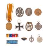 Mixed lot of medals, decorations and other, besides Germany 1933-45 - - photo 2