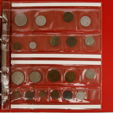Coins and medals, including - фото 6