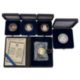 Estate, collection with 5 and 10 DM commemorative coins, 100 can Dollars 1978 - фото 3