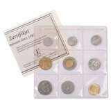 Small selection of course coin sets and few silver medals -. - photo 4