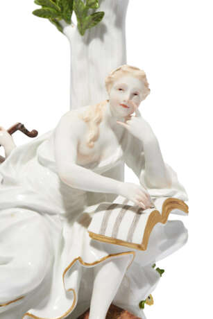 FOUR MEISSEN PORCELAIN GROUPS FROM A SERIES OF THE MUSES - photo 3