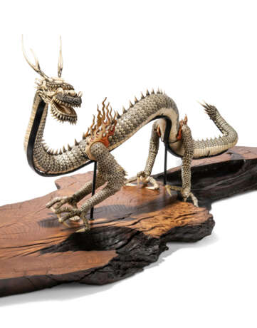 A JAPANESE IVORY ARTICULATED DRAGON - photo 3