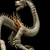 A JAPANESE IVORY ARTICULATED DRAGON - фото 9