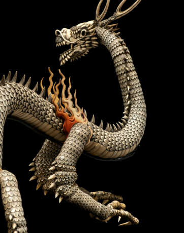 A JAPANESE IVORY ARTICULATED DRAGON - photo 9