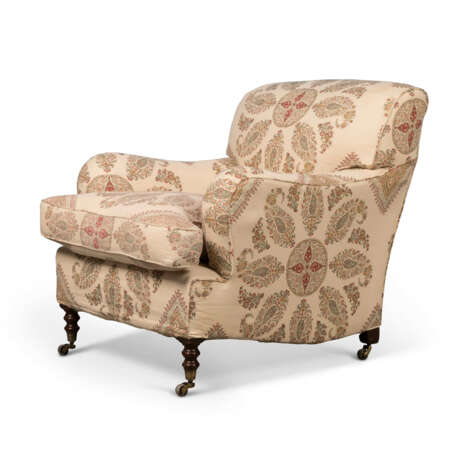 A TWO-SEAT SOFA, AN EASY ARMCHAIR AND AN `AIRDRIE` ARMCHAIR - фото 5