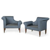 A PAIR OF `EDWIN NAPOLEON` ARMCHAIRS - фото 2
