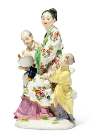 TWO MEISSEN PORCELAIN CHINOISERIE GROUPS - Foto 4