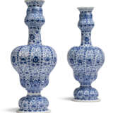 A PAIR OF DUTCH DELFT BLUE AND WHITE VASES - photo 1