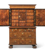 Periode von Wilhelm und Maria. A WILLIAM AND MARY OYSTER-VENEERED KINGWOOD AND INDIAN ROSEWOOD CABINET-ON-CHEST