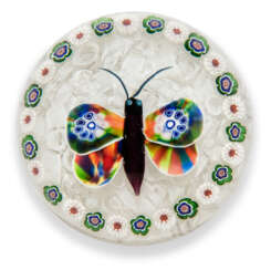 A BACCARAT GARLANDED BUTTERFLY WEIGHT