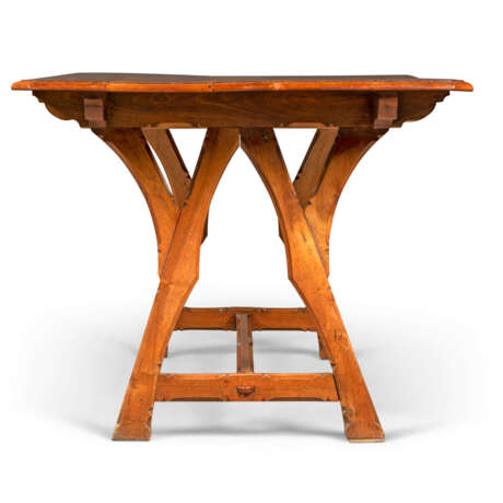 A REFORMED GOTHIC WALNUT CENTRE TABLE - фото 3