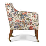 A GEORGE III-STYLE STAINED BEECH ARMCHAIR - фото 3