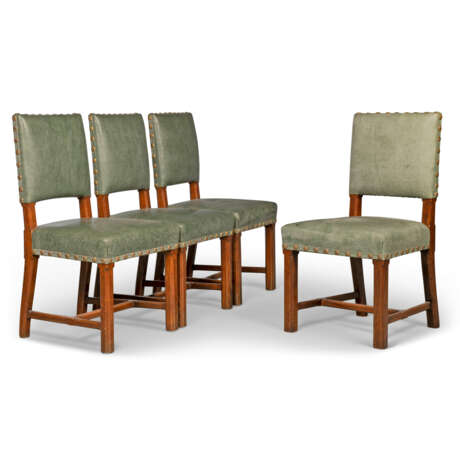 A SET OF FOUR EARLY VICTORIAN GOTHIC REVIVAL OAK DINING-CHAIRS - фото 1