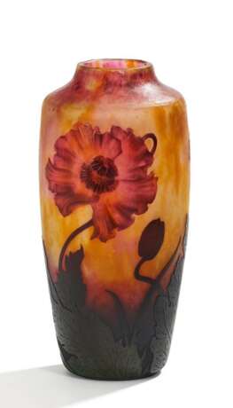 Kleine Vase mit blühendem Mohn - фото 1