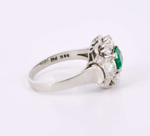 Emerald Diamond Ring - photo 4