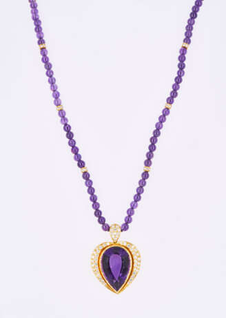 Amethyst Diamond Set: Ring, Earclips and Necklace - фото 9