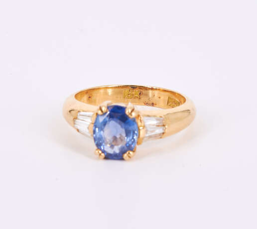 Sapphire Diamond Ring - photo 5