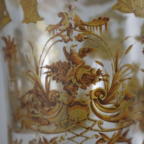 Große Trompetenvase mit Chinoiserie-Dekor - um - фото 3