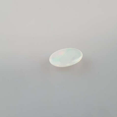 Loser Opal - 3,91 ct., weiß, ovaler Cabochon, M - photo 2