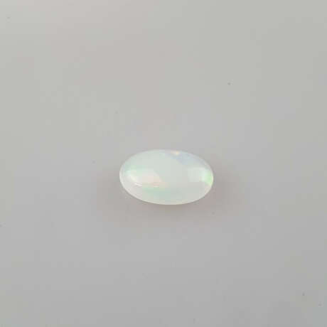Loser Opal - 3,91 ct., weiß, ovaler Cabochon, M - photo 3