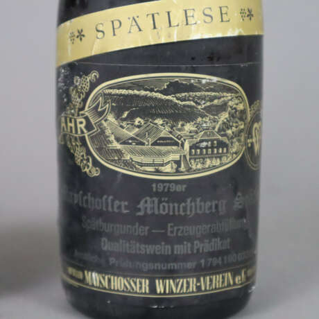 Weinkonvolut - 2 Flaschen, 1976 Mayschosser Mön - Foto 4