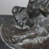 Bronzefigur - vollrunde Darstellung eines Putto - Foto 8