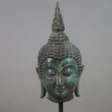 Buddhakopf im Sukhothai-Stil - Thailand, Bronze - фото 2