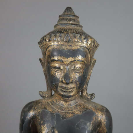 Schwere Buddhafigur im Lopburi-Stil - Thailand, - фото 3