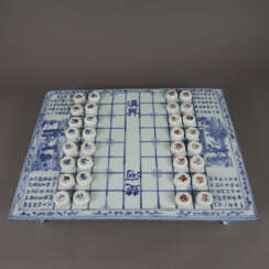 Xiangqi-Brettspiel und 32 Spielsteine (chinesis