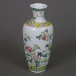 Kleine Balustervase - China 20.Jh., Porzellan,