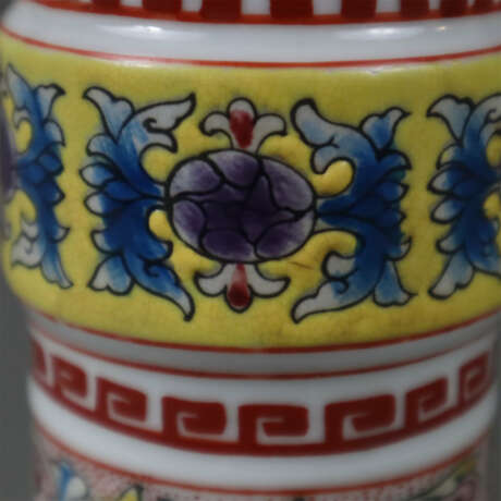 Vase - Porzellan, China 20.Jh., in traditionell - photo 7