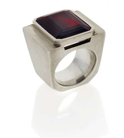 Granat-Ring - photo 1